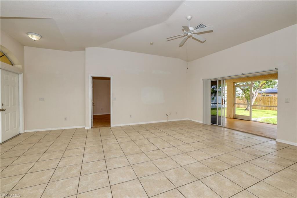 CAPE CORAL - Residential