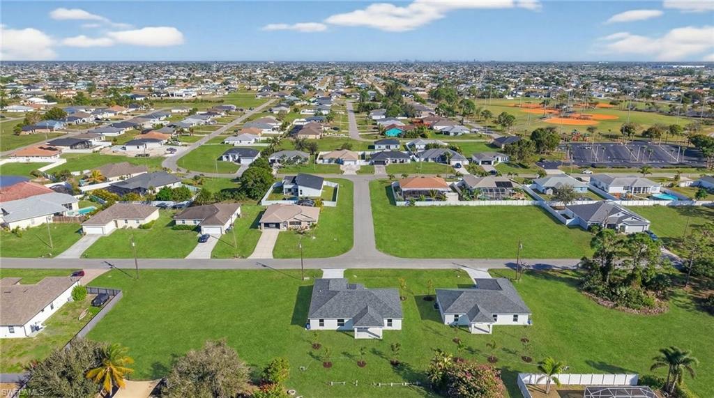 CAPE CORAL - Residential