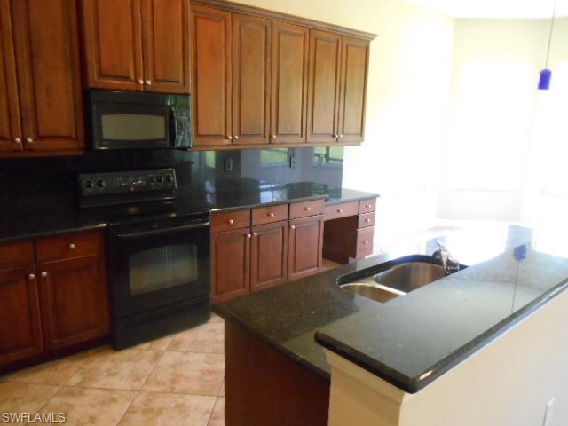 BOTANICA LAKES - Residential