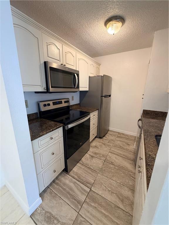 GRANADA LAKES - Residential Lease