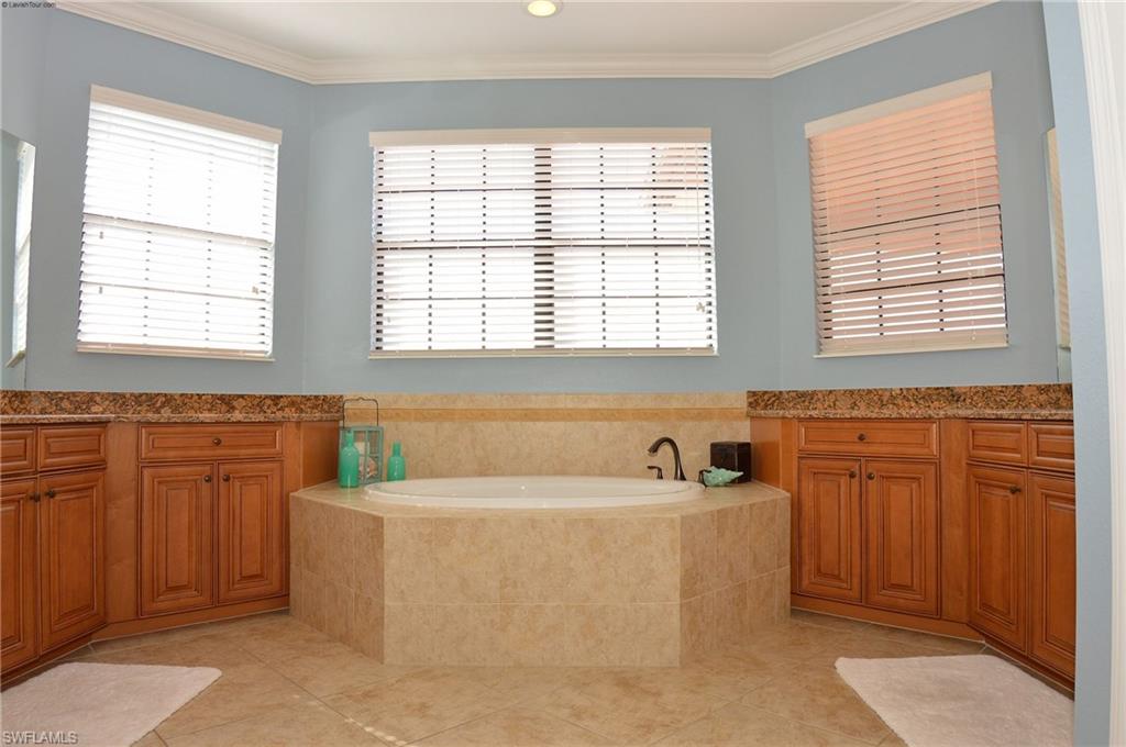 HAMPTON PARK - Residential