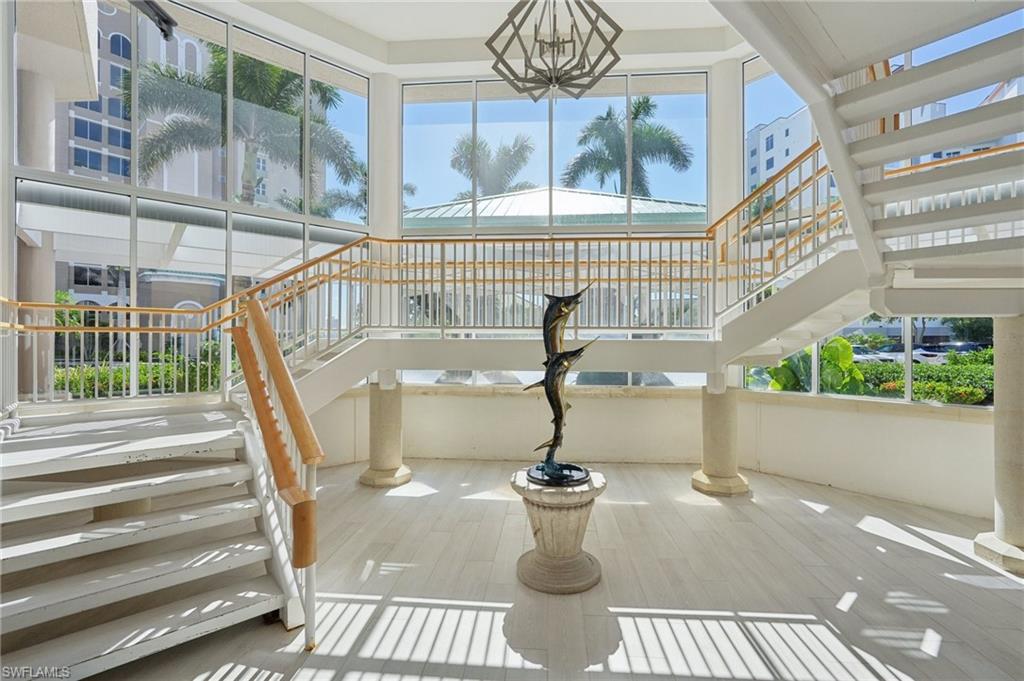 4141 Bay Beach LN 4P3