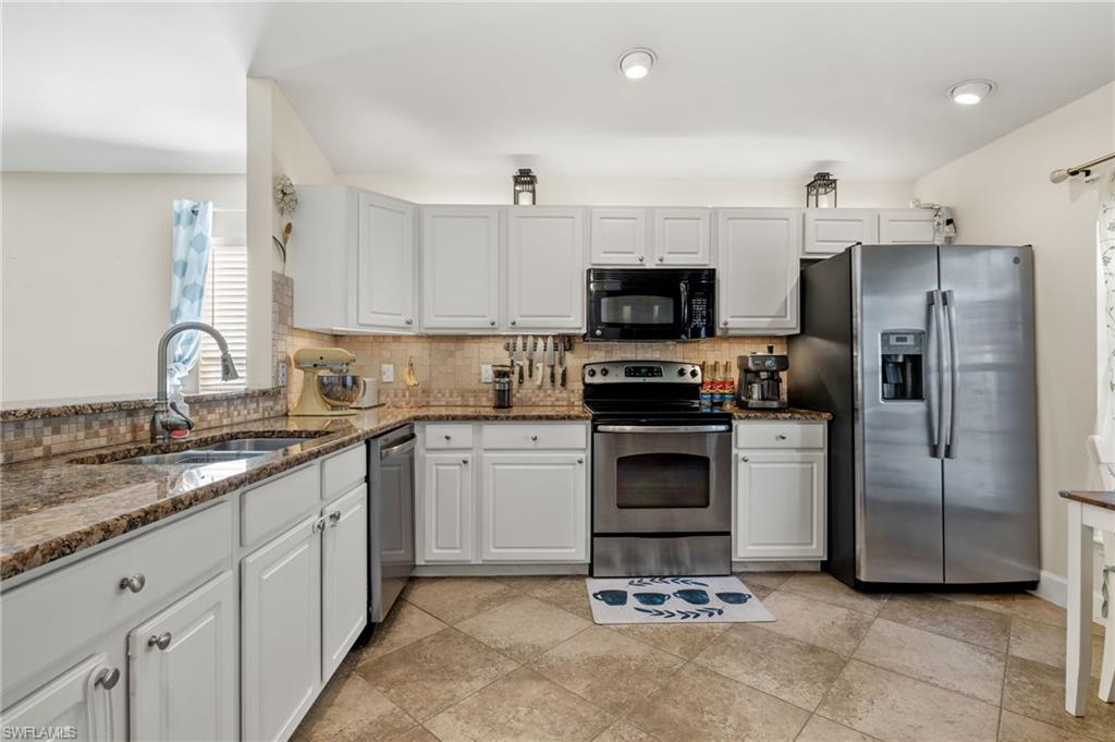 OAKMONT AT THE LAKES - Residential