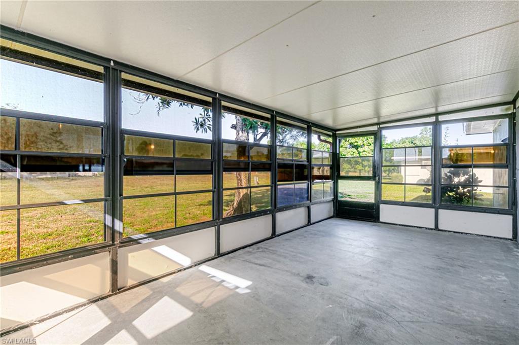 WILLOW LAKE - Residential