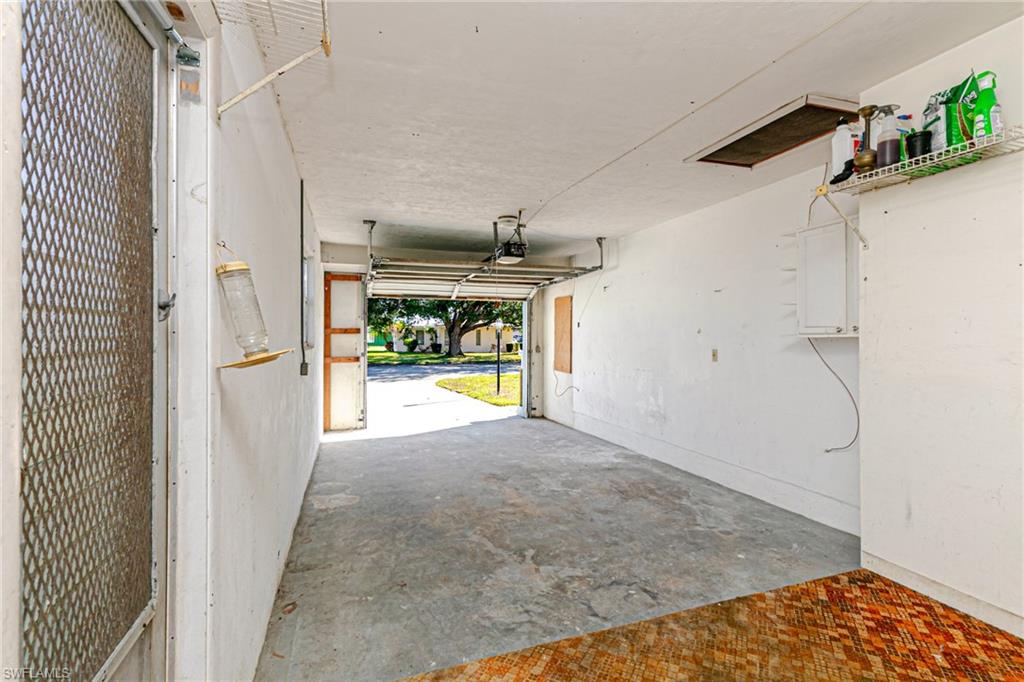 WILLOW LAKE - Residential