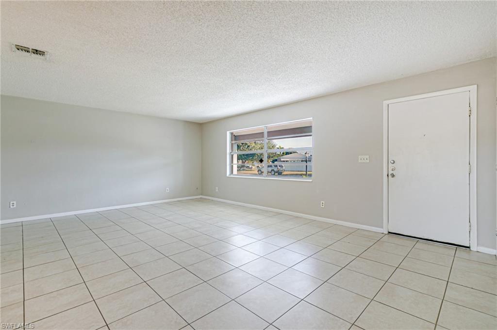 WILLOW LAKE - Residential