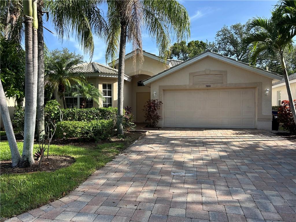 9888 Colonial WALK N