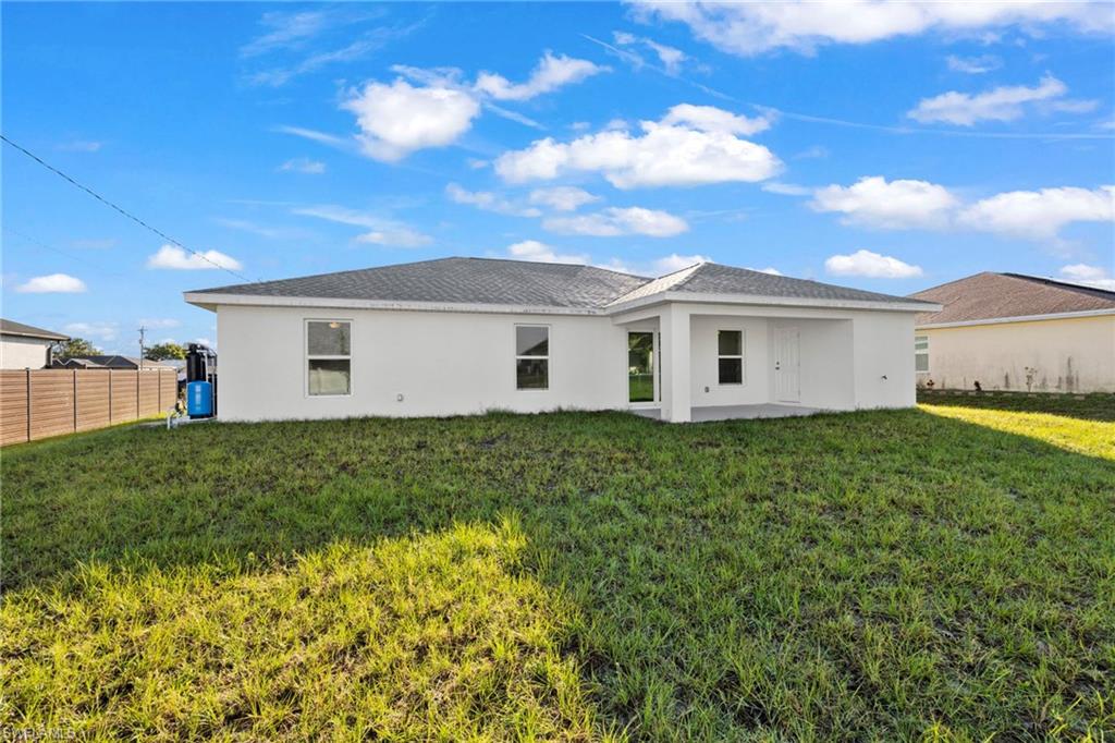 CAPE CORAL - Residential