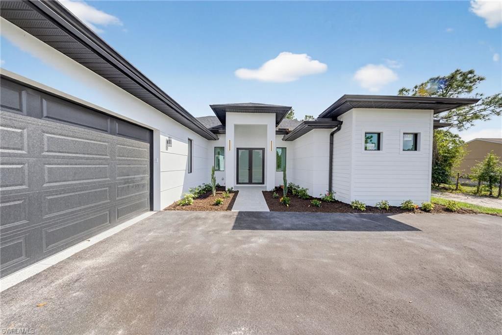 GOLDEN GATE ESTATES - Residential