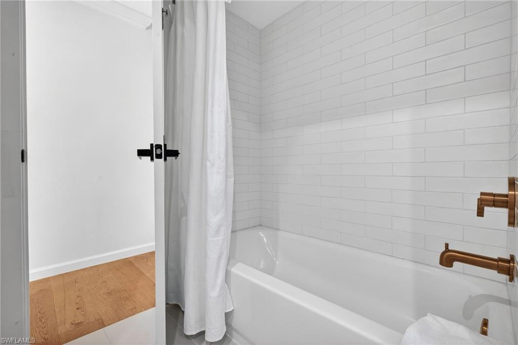 BEACHVIEW COUNTRY CLUB ESTATES - Residential