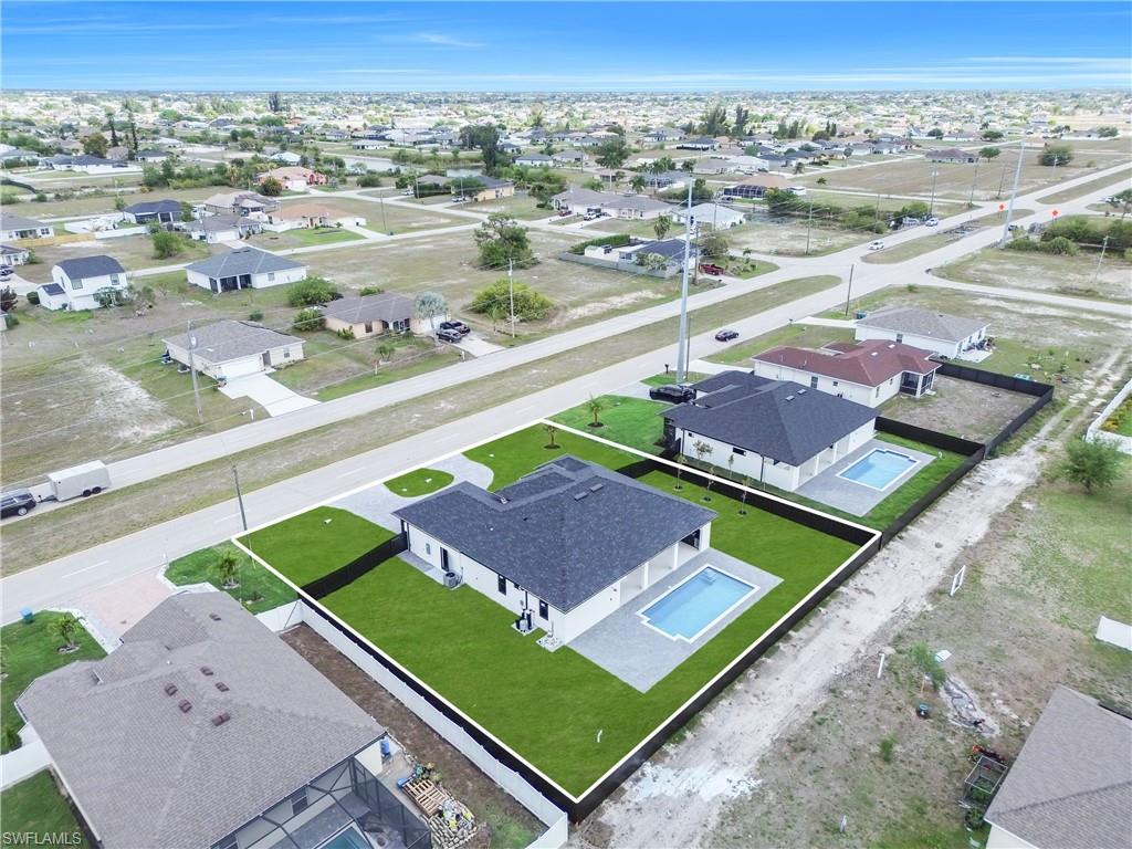 CAPE CORAL - Residential