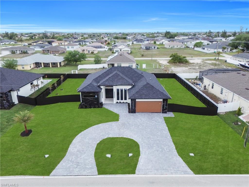 CAPE CORAL - Residential