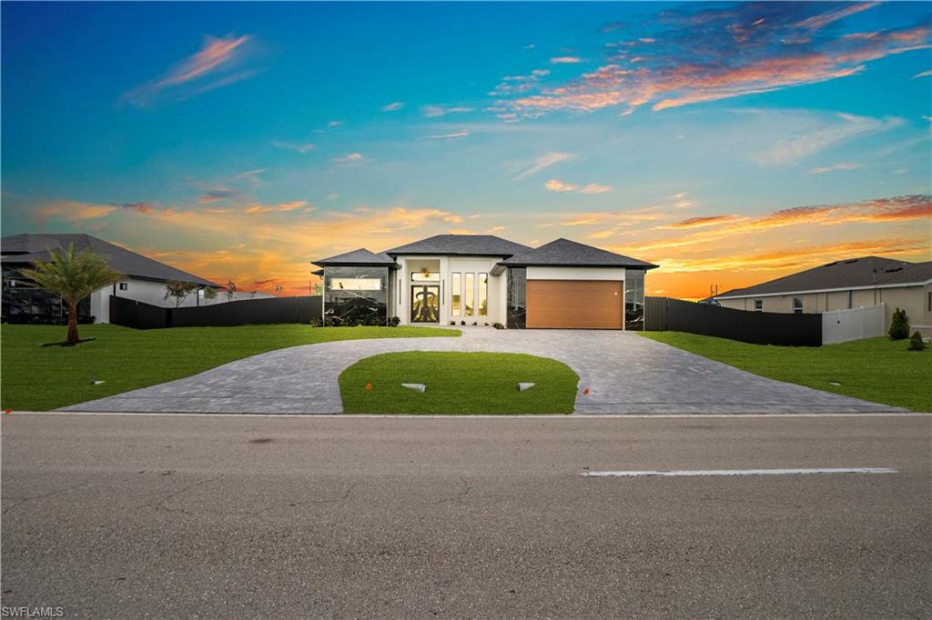 CAPE CORAL - Residential