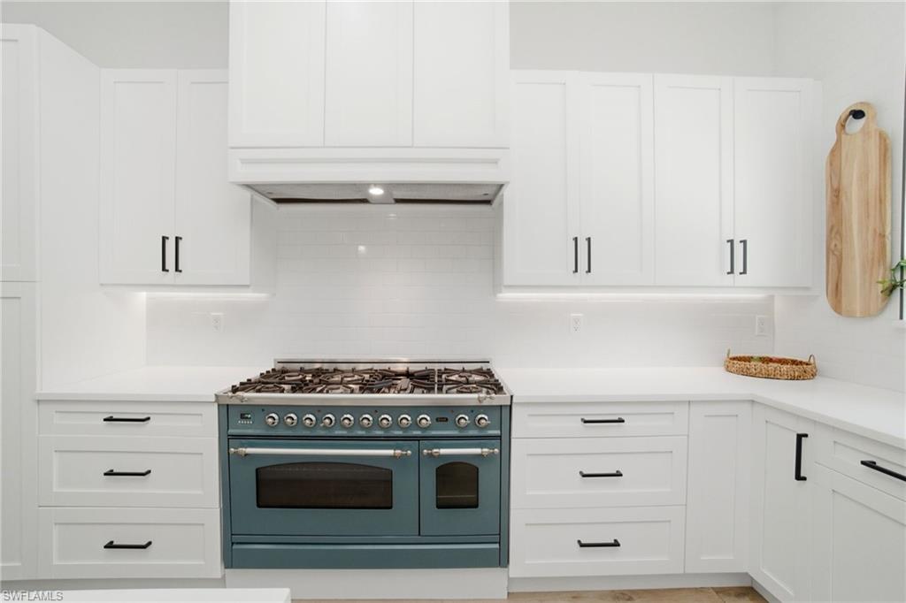 GOLDEN GATE ESTATES - Residential