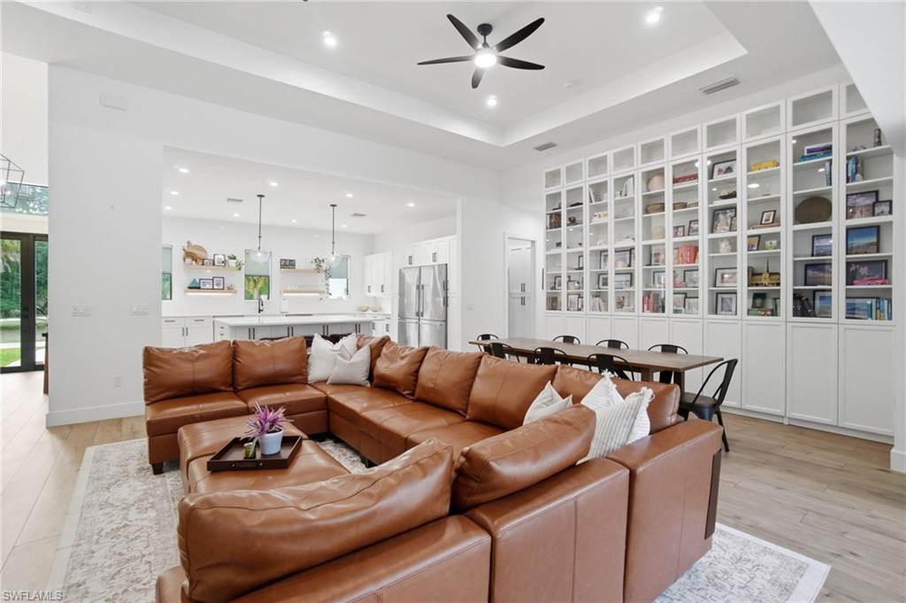 GOLDEN GATE ESTATES - Residential