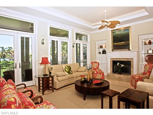 BAREFOOT BEACH - Residential