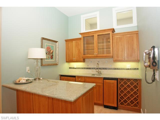 BAREFOOT BEACH - Residential