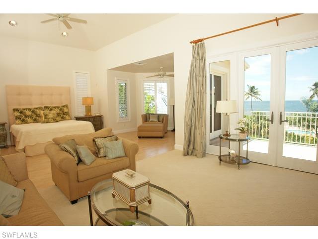 BAREFOOT BEACH - Residential