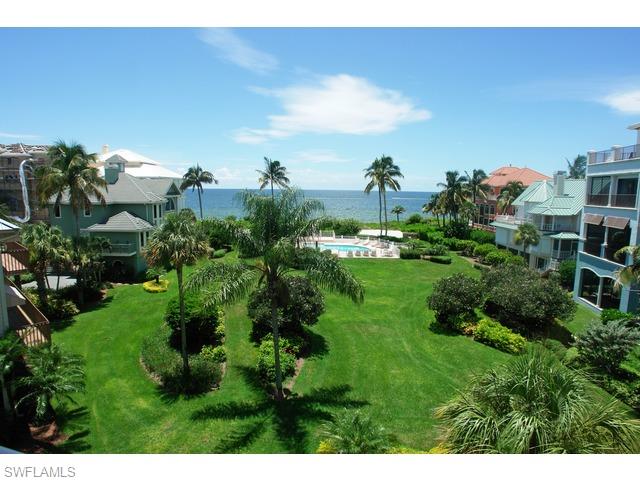 BAREFOOT BEACH - Residential