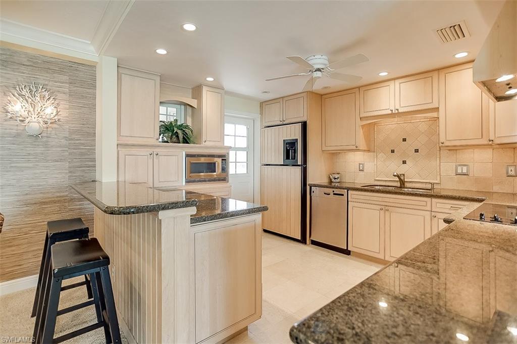 SHORES OF NAPLES - Residential