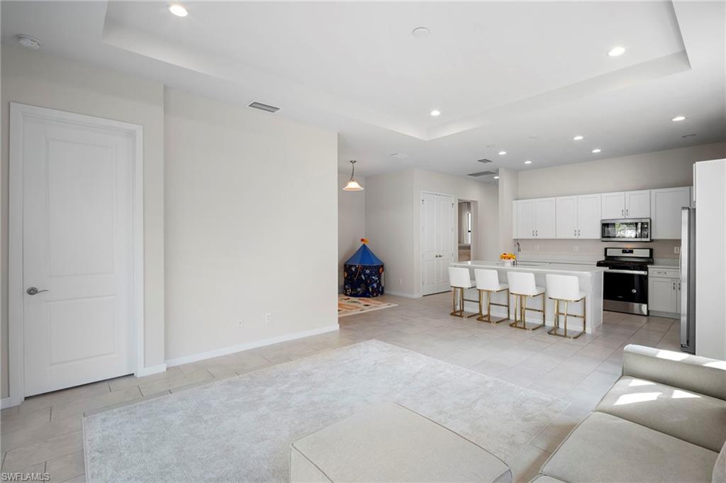 ABACO POINTE - Residential Lease