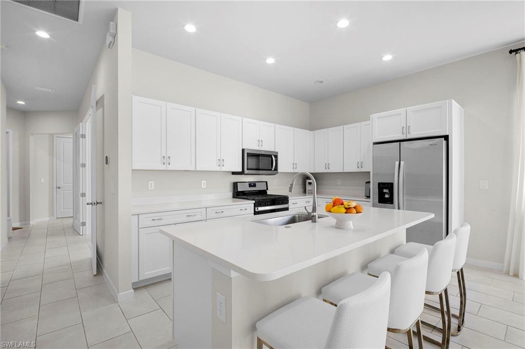 ABACO POINTE - Residential Lease