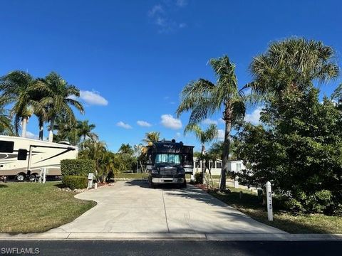 1246 Silver Lakes BLVD NAPLES FL 34114