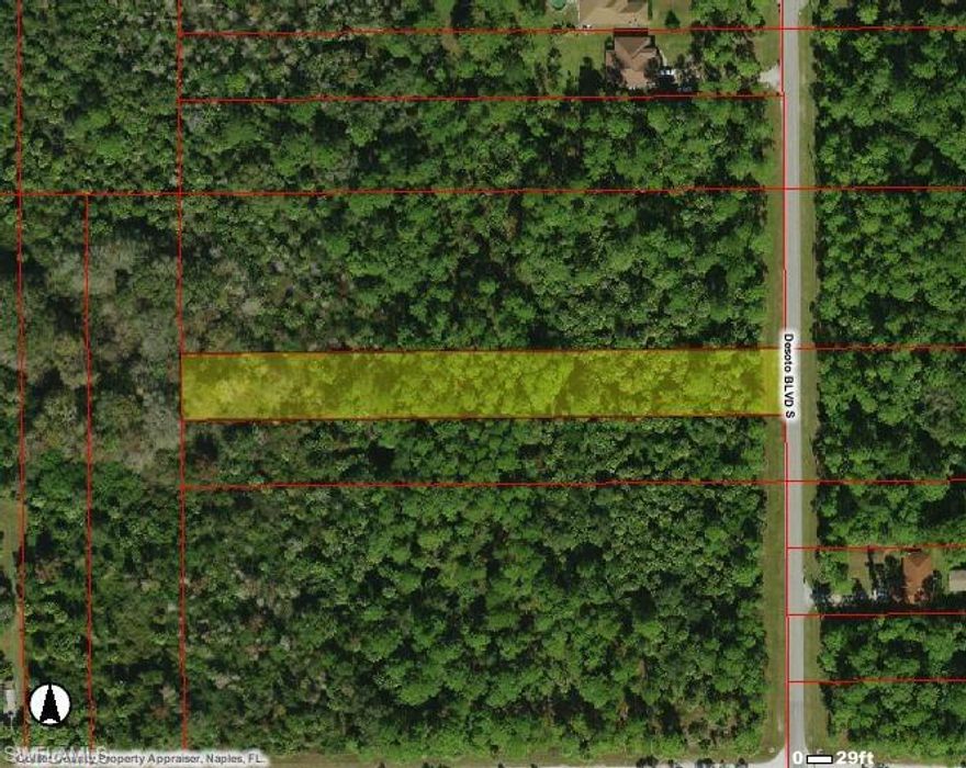 Fantastic privacy by Desoto on a beautifully wooded lot.  Such a tropical, Florida feel and perfect for those looking for the country lifestyle.  Horses allowed.  Don't miss this opportunity to own THIS lot for such a great price. Desoto Blvd S. area, where there are other homes nearby built along the street facing Desoto.