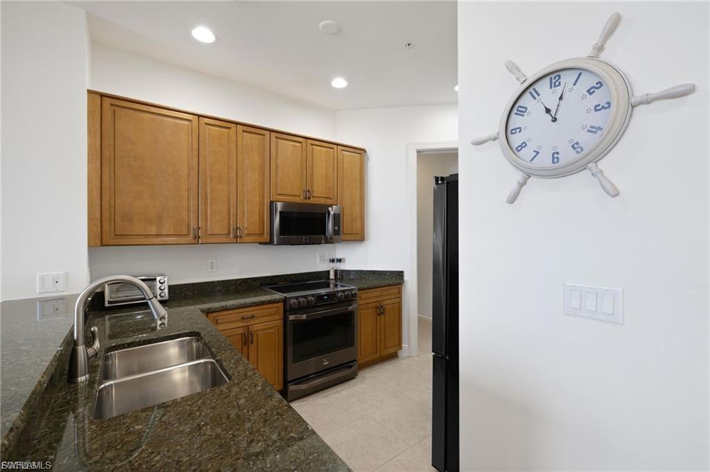 MARINA SOUTH II - Residential Lease