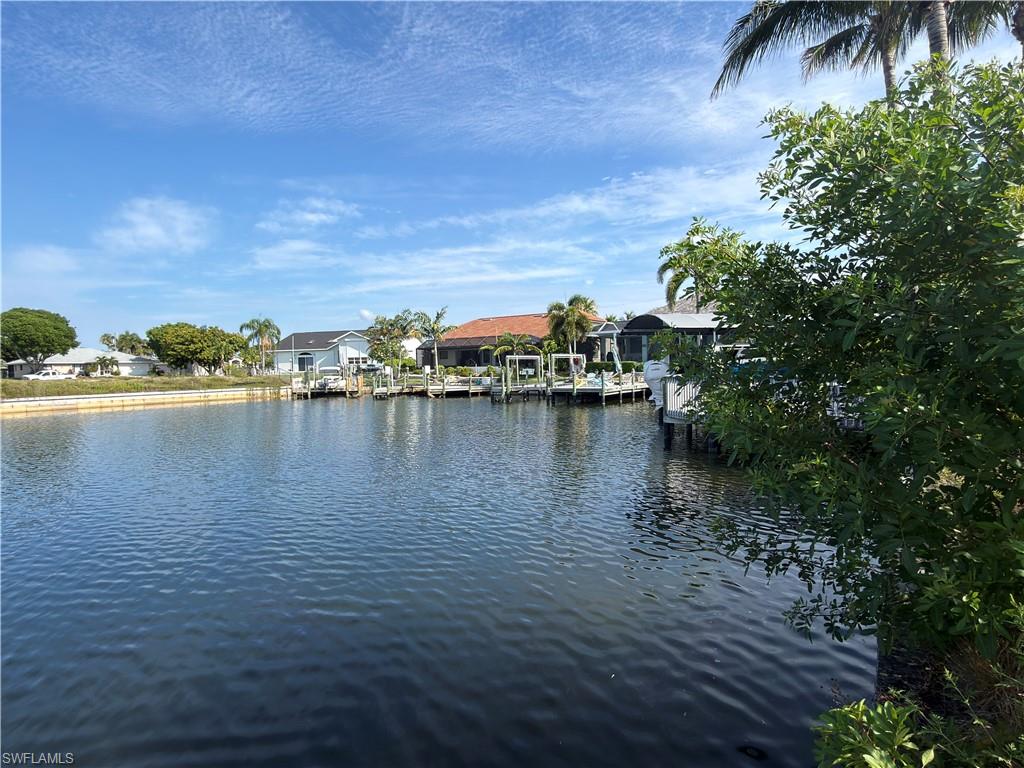 CAPE CORAL - Land