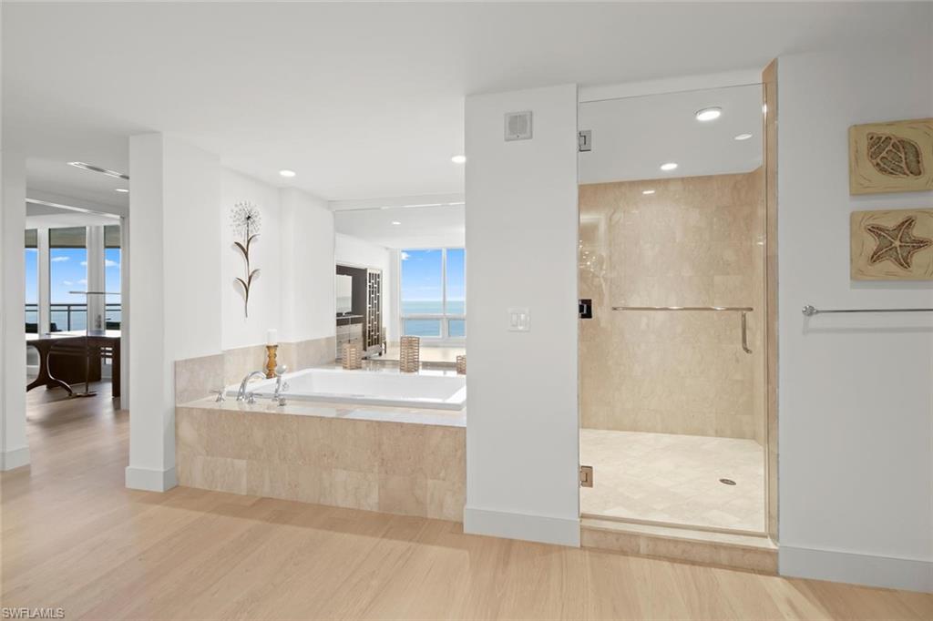 MORAYA BAY - Residential