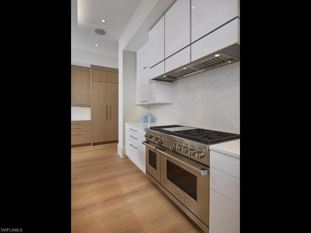 OLDE NAPLES - Residential