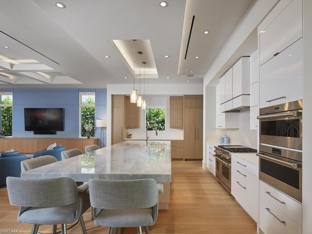 OLDE NAPLES - Residential