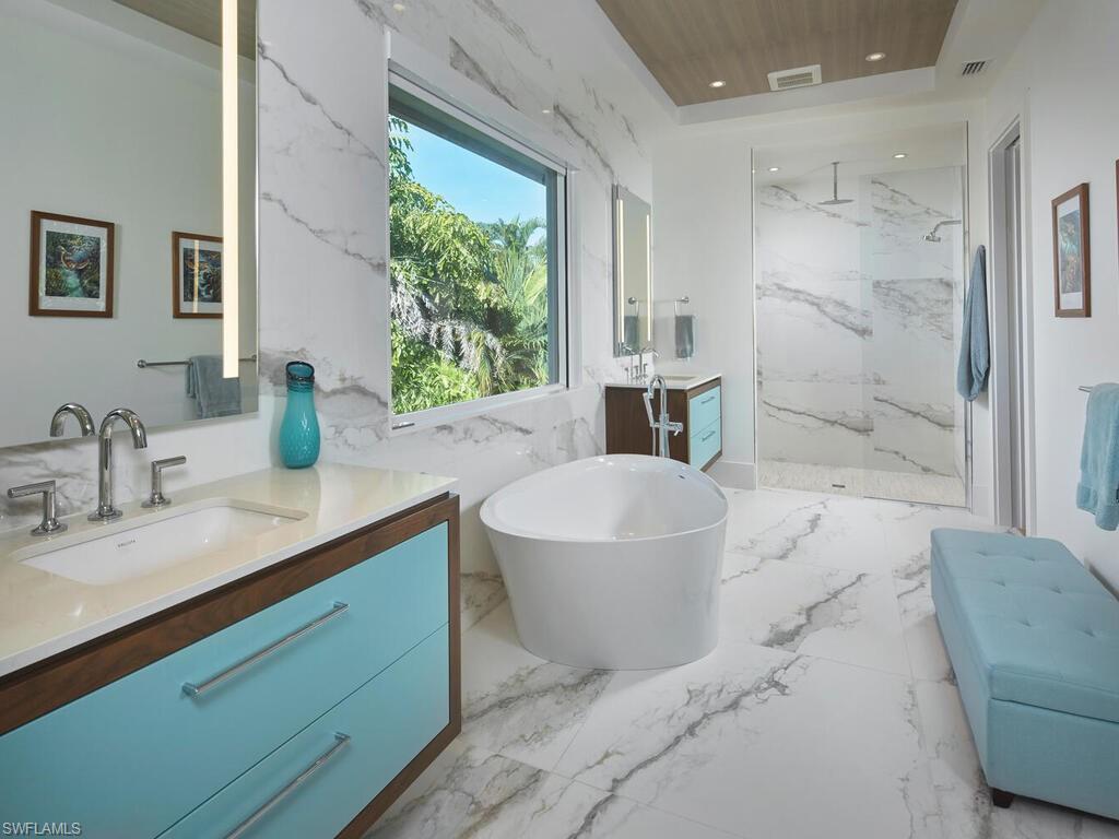 OLDE NAPLES - Residential