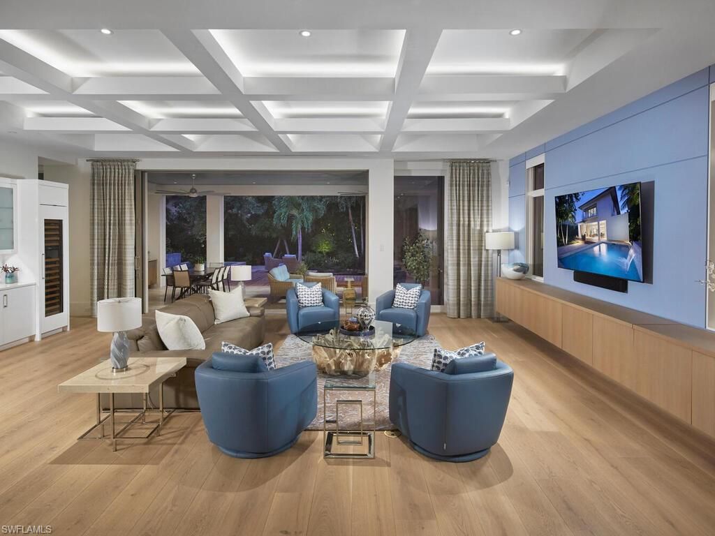 Photo of 355 7th AVE S, NAPLES, FL 34102 (MLS # 225073055)