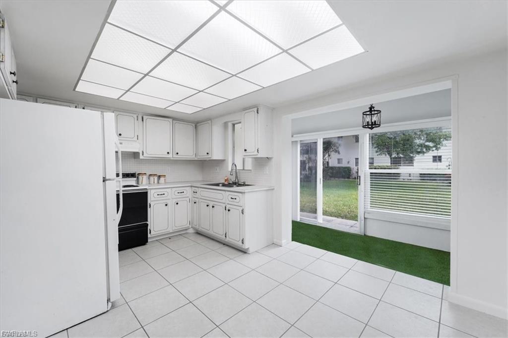 FAIRWAYS CONDO - Residential Lease