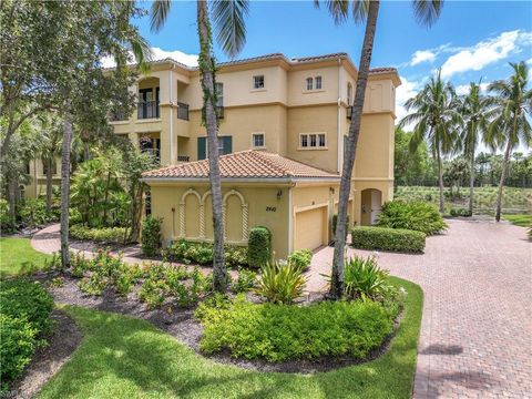 A home in NAPLES