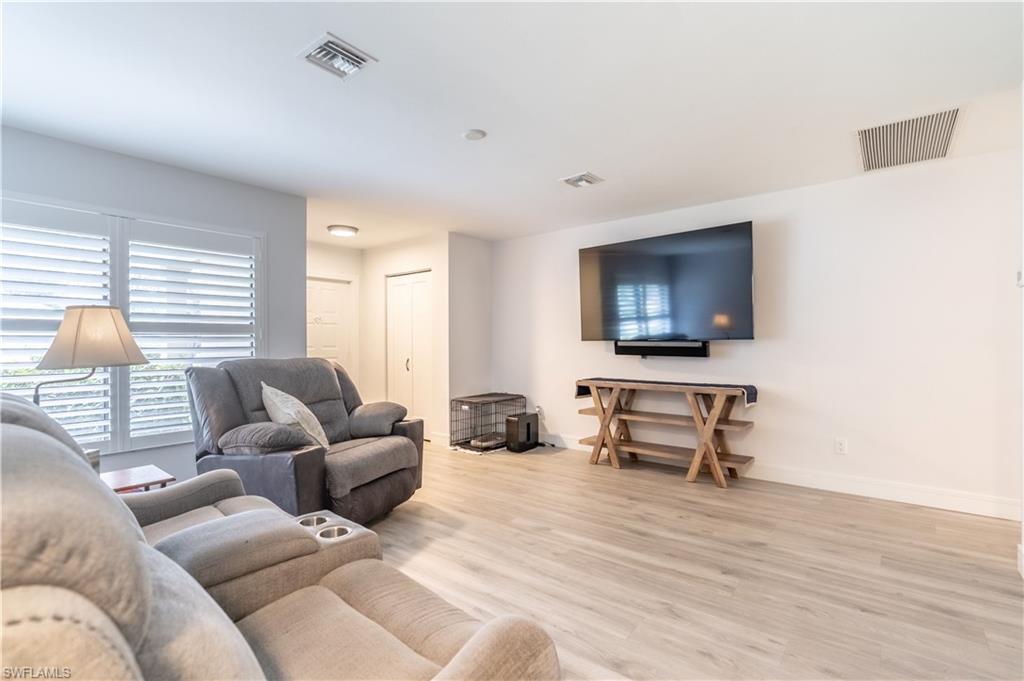 RIVER REACH - Residential