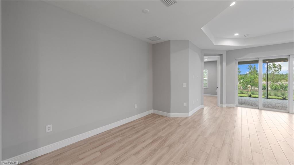 SKYSAIL - Residential