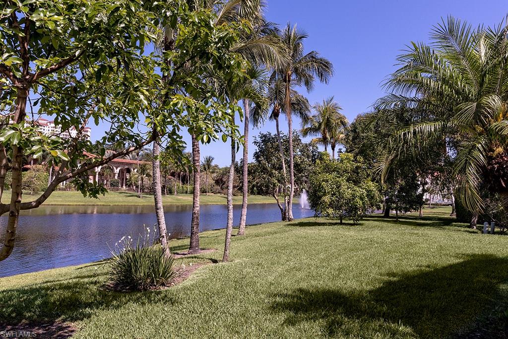 BAY COLONY SHORES - Residential