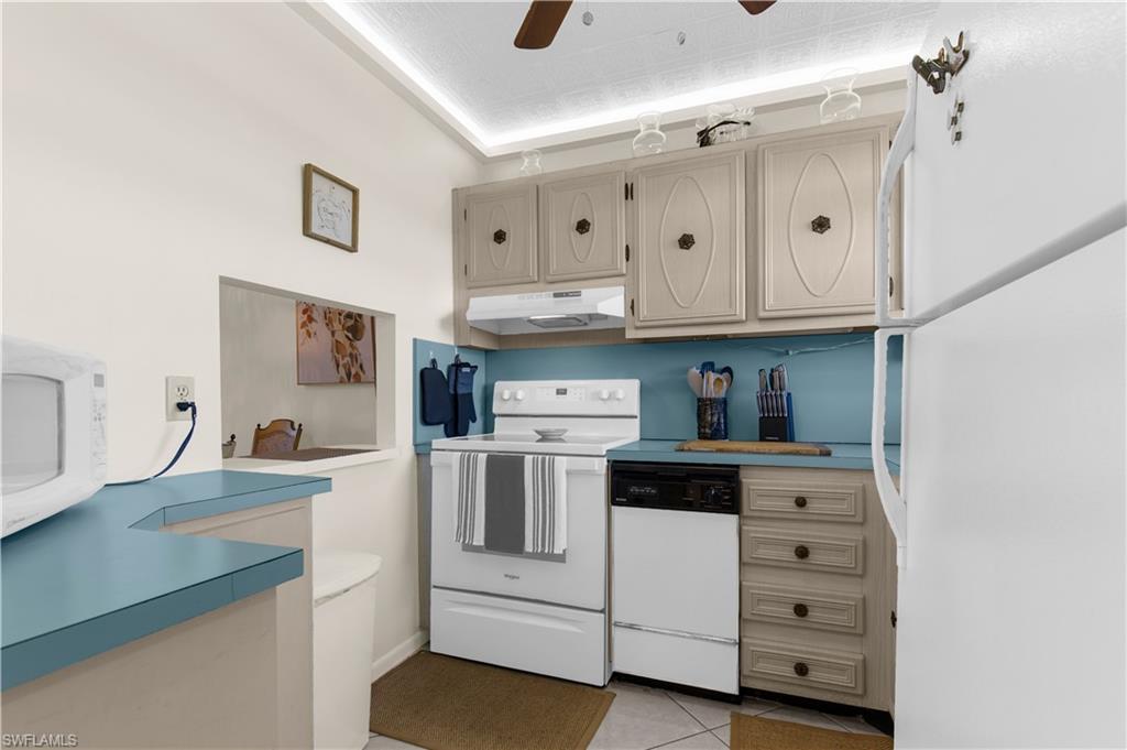 TURTLE LAKE GOLF COLONY - Residential Lease