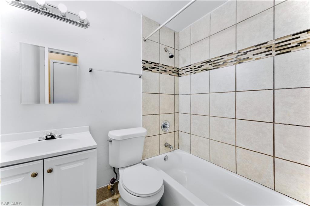 GLENBORO GROVES - Residential