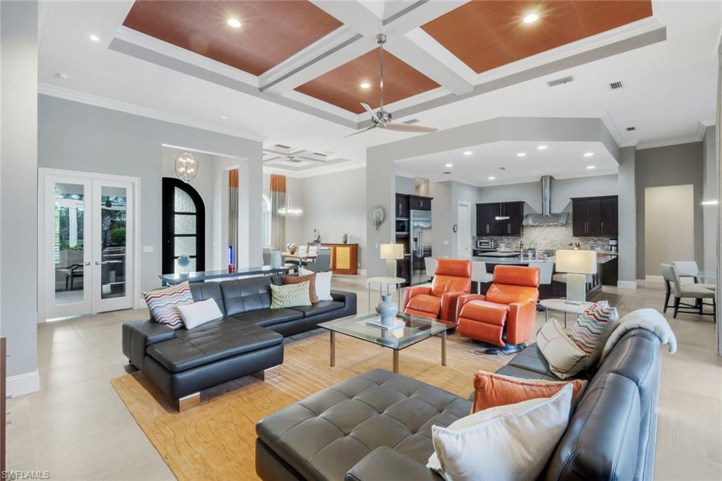 ISLA DEL SOL - Residential