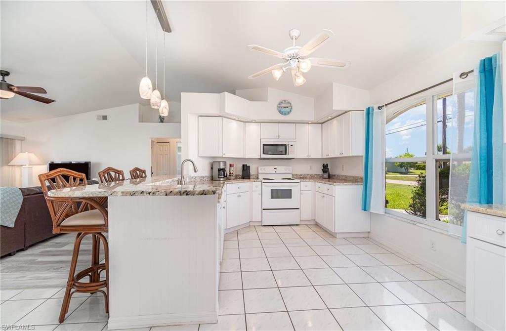 CAPE CORAL - Residential Lease