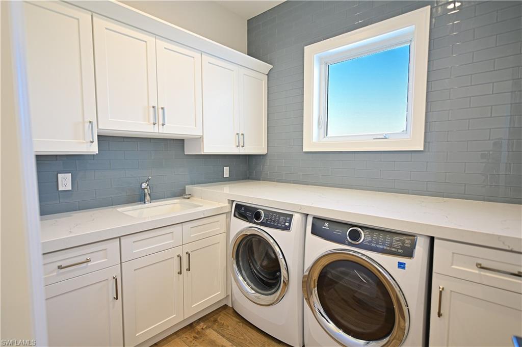 BONITA BEACH - Residential