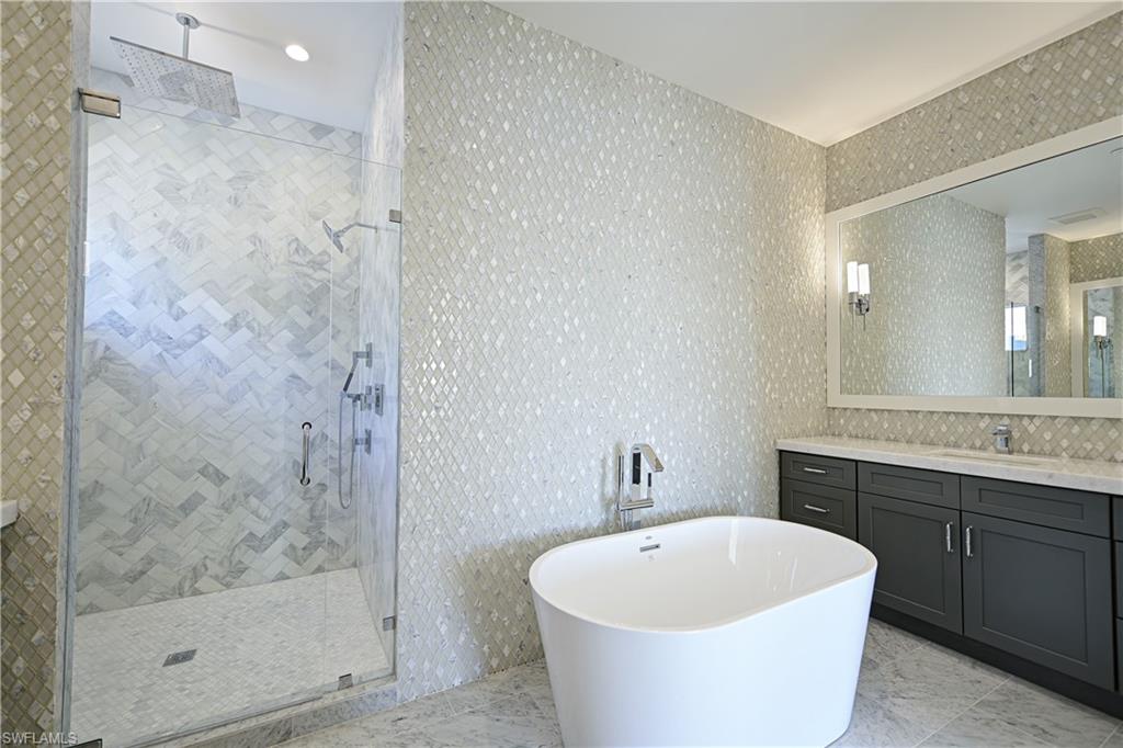 BONITA BEACH - Residential