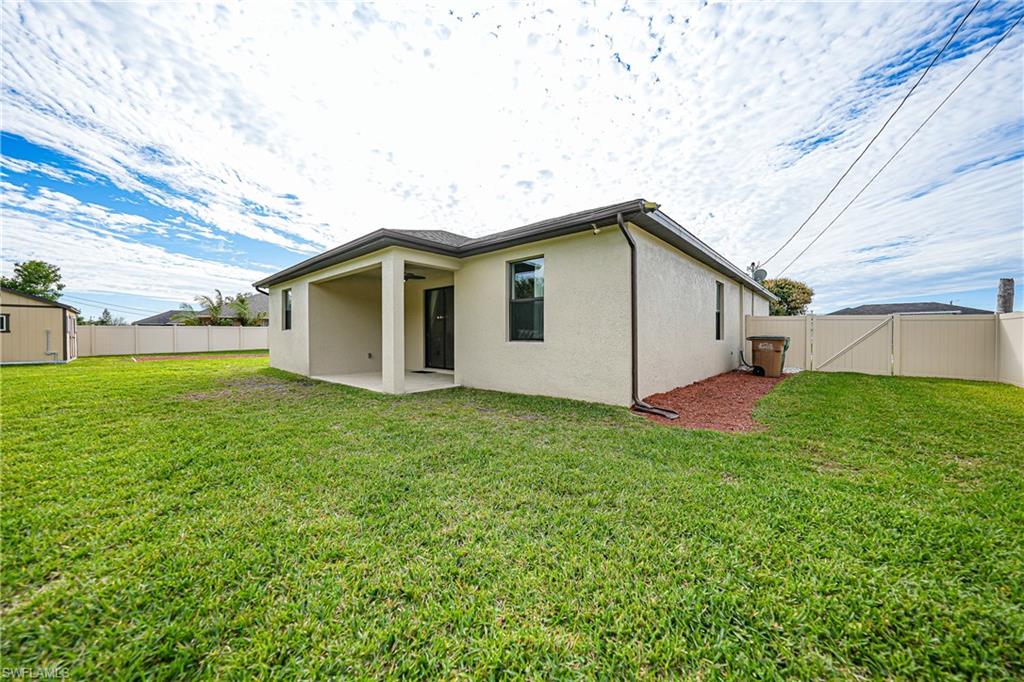 CAPE CORAL - Residential