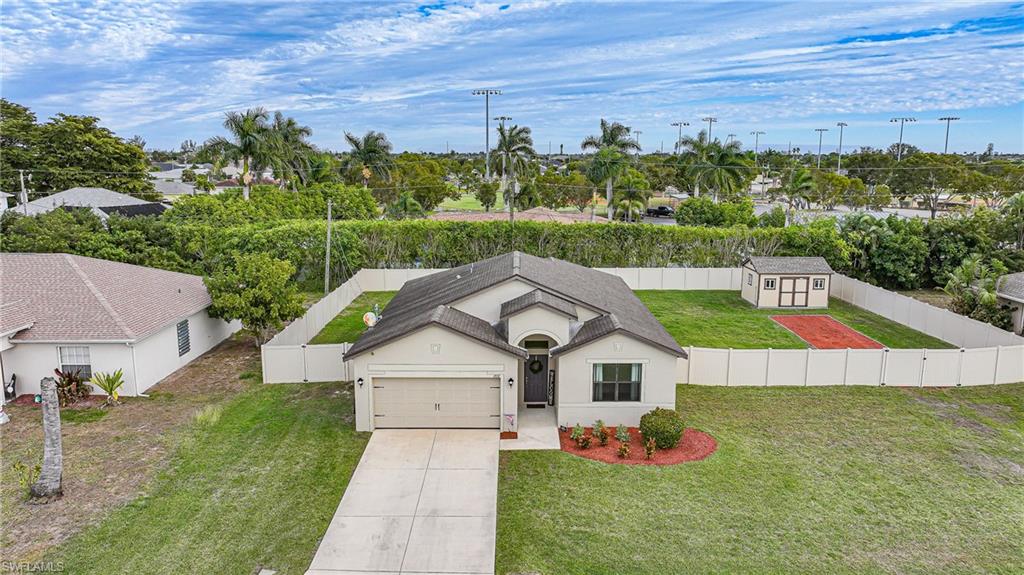 CAPE CORAL - Residential