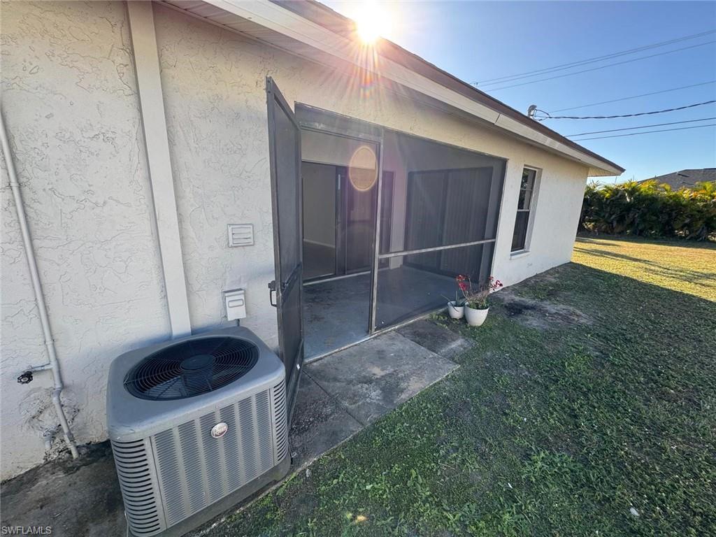 CAPE CORAL - Residential Lease