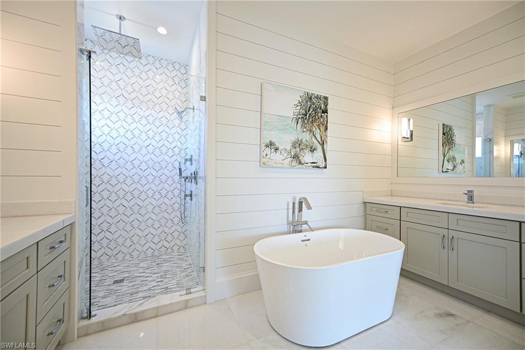 BONITA BEACH - Residential